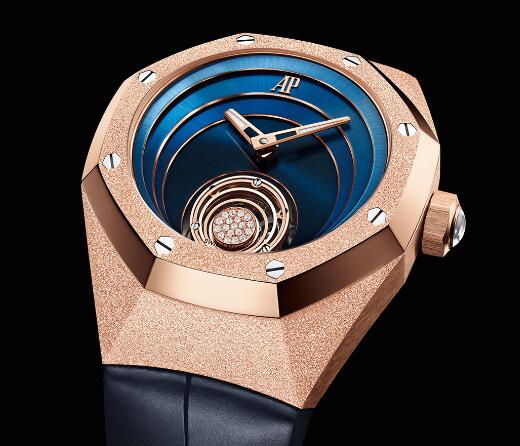 The special model presents high level of watchmaking craftsmanship.